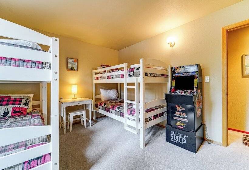 Truckee Home W/ Access To Tahoe Donner Amenities!