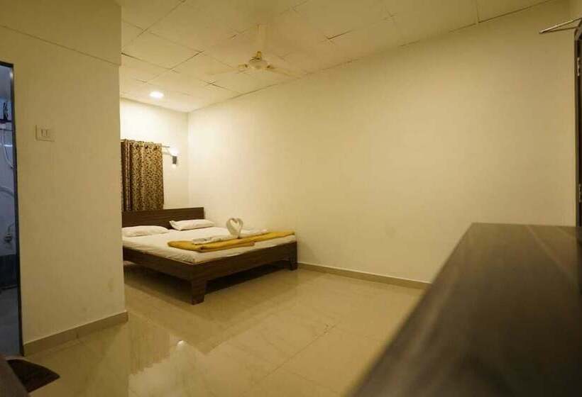 Twin Mountain Resort