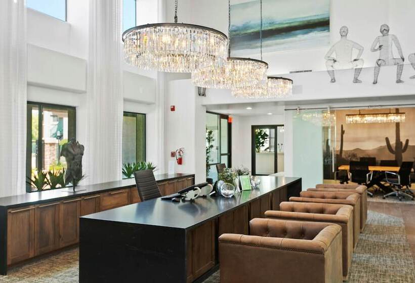 Two Cozysuites At Kierland Commons