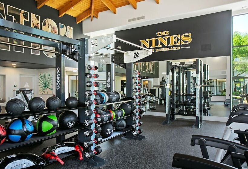 Two Cozysuites At Kierland Commons