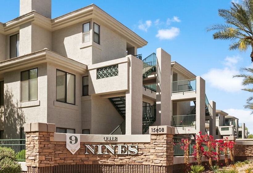 Two Cozysuites At Kierland Commons