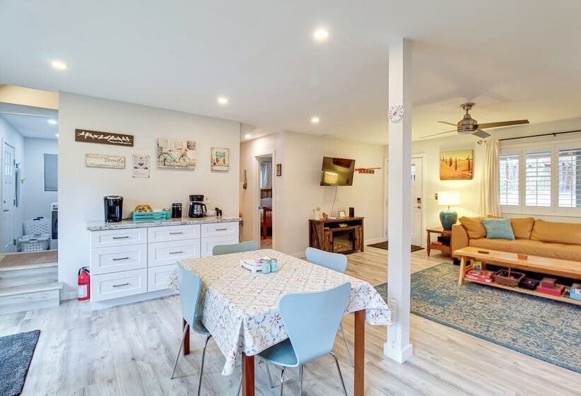 Updated Pinetop Home: 5 Mi To Woodland Lake Park!