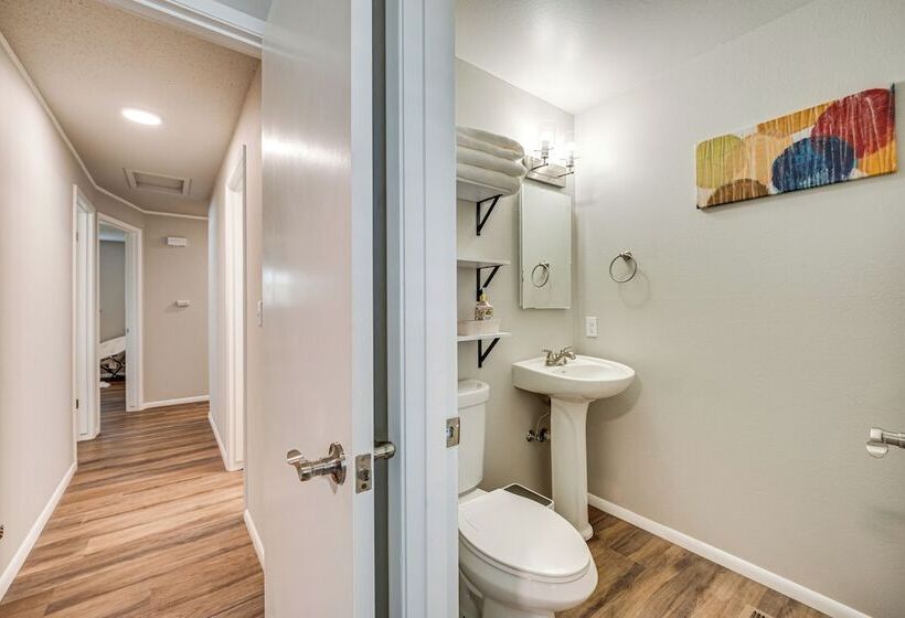 Updated Yakima Vacation Rental: Central Location!