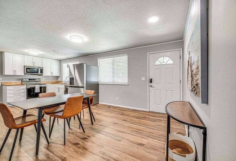 Updated Yakima Vacation Rental: Central Location!