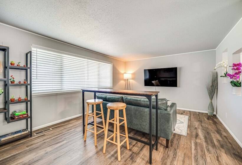 Updated Yakima Vacation Rental: Central Location!