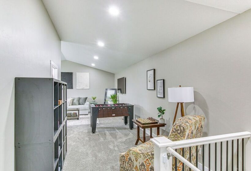 Utah Retreat W/ Patio, Gas Grill & Mountain Views!