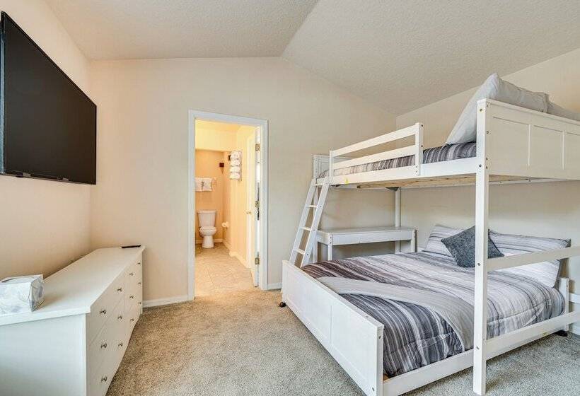 Vacation Home W/ Private Pool ~ 11 Mi To Disney!