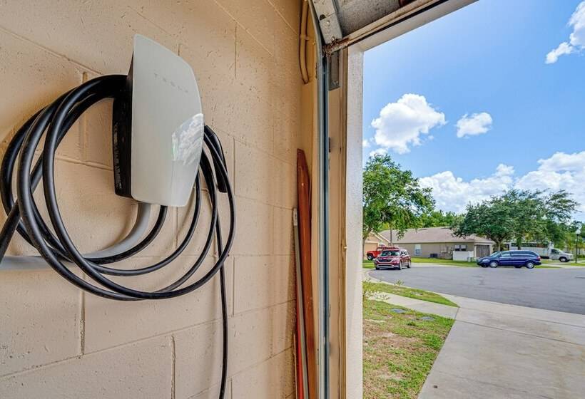 Vacation Home W/ Private Pool ~ 11 Mi To Disney!