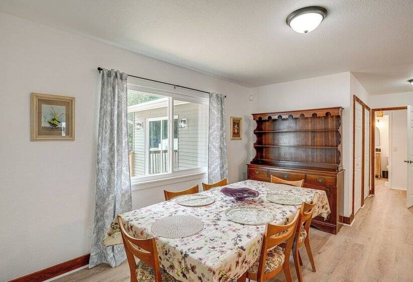 Waterfront Home On Crooked Lake W/ Game Room!