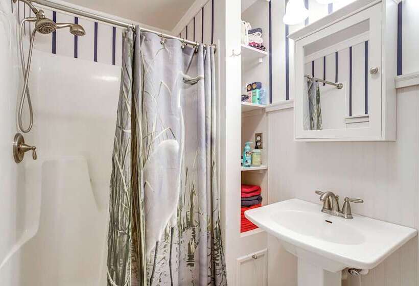 Waterfront Maryland Retreat W/ Dock & Bay View!