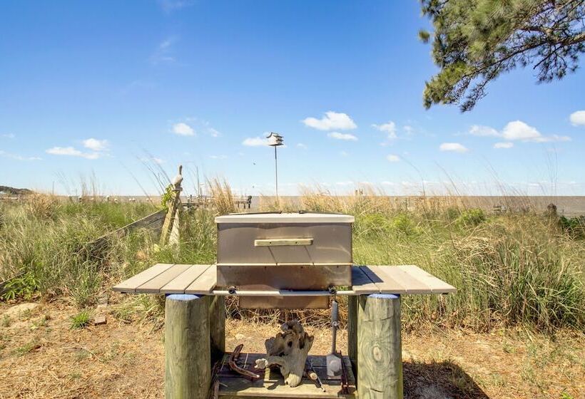 Waterfront Maryland Retreat W/ Dock & Bay View!