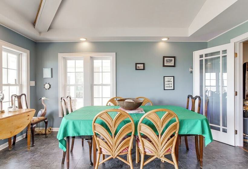 Waterfront Maryland Retreat W/ Dock & Bay View!