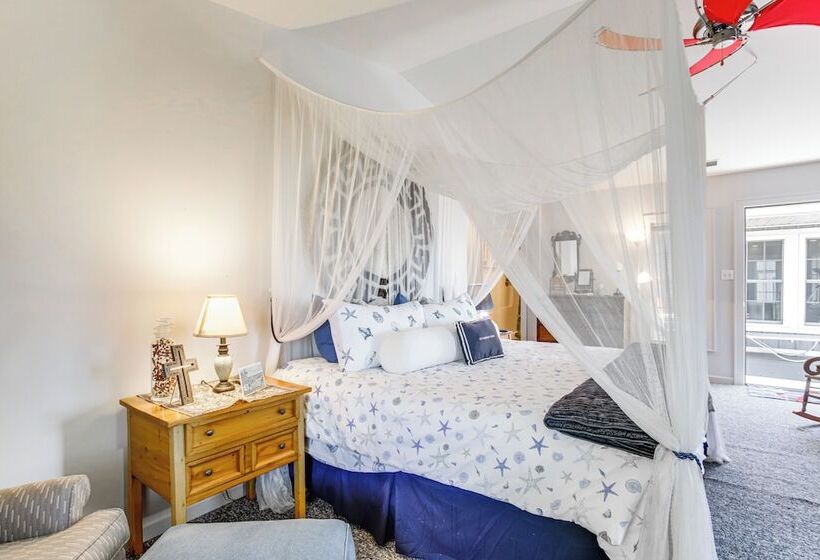 Waterfront Maryland Retreat W/ Dock & Bay View!