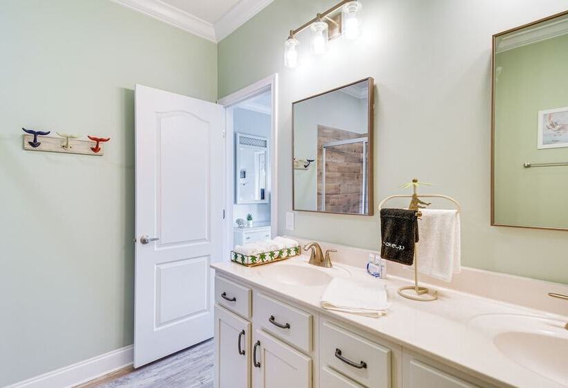 Waterfront Wolf Bay Home W/ Private Boathouse!