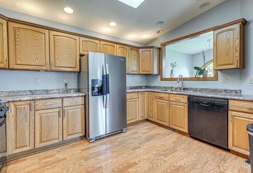 Wausau Home W/ Deck Near Rib Mountain State Park!