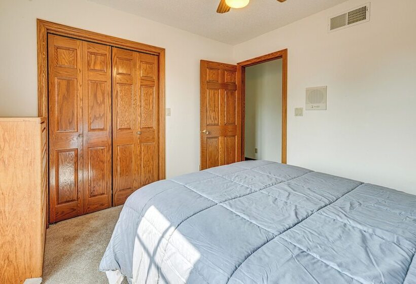 Wausau Home W/ Deck Near Rib Mountain State Park!