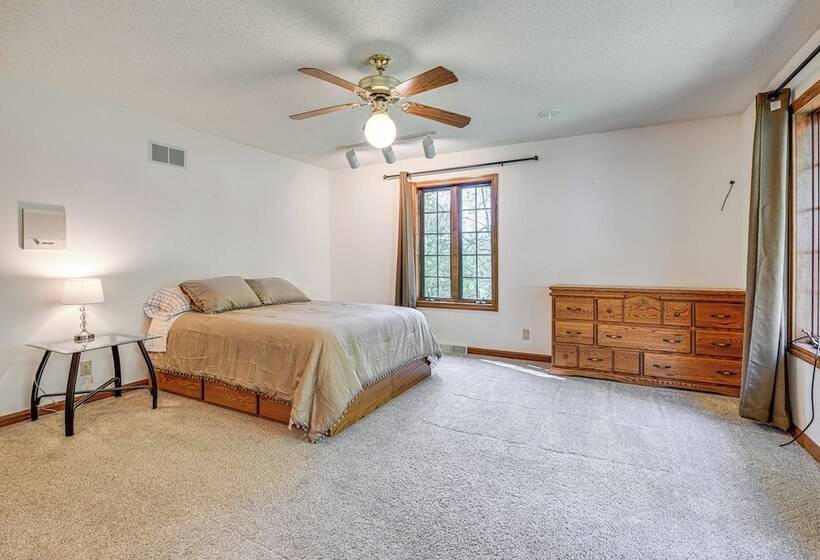 Wausau Home W/ Deck Near Rib Mountain State Park!