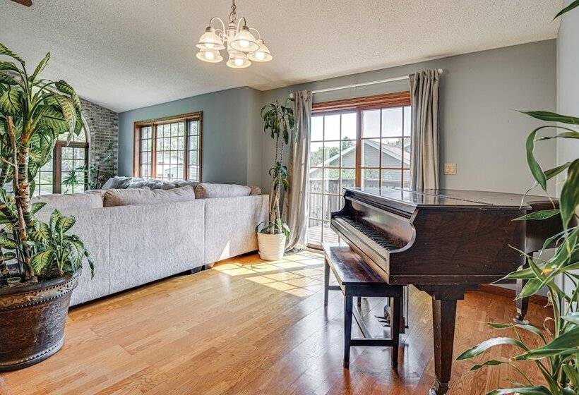 Wausau Home W/ Deck Near Rib Mountain State Park!