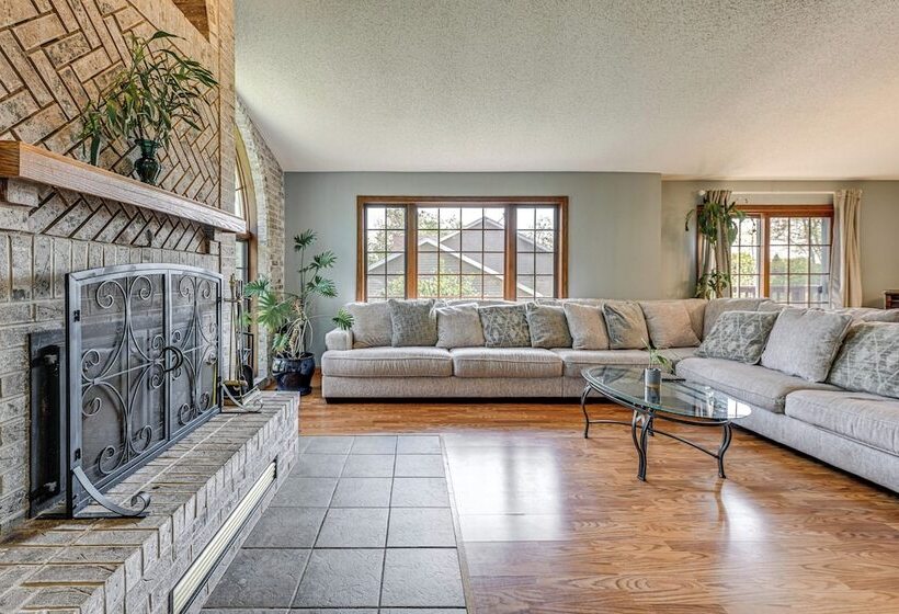 Wausau Home W/ Deck Near Rib Mountain State Park!