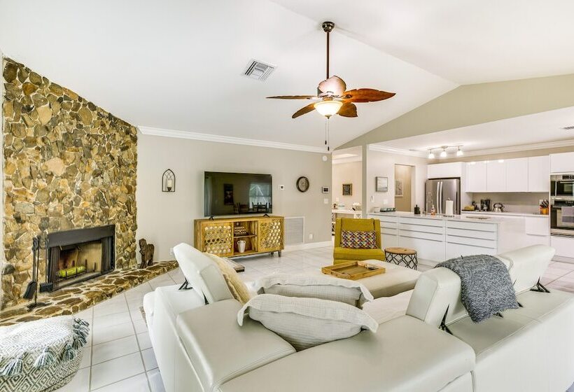 Wellington Vacation Rental: Private Saltwater Pool