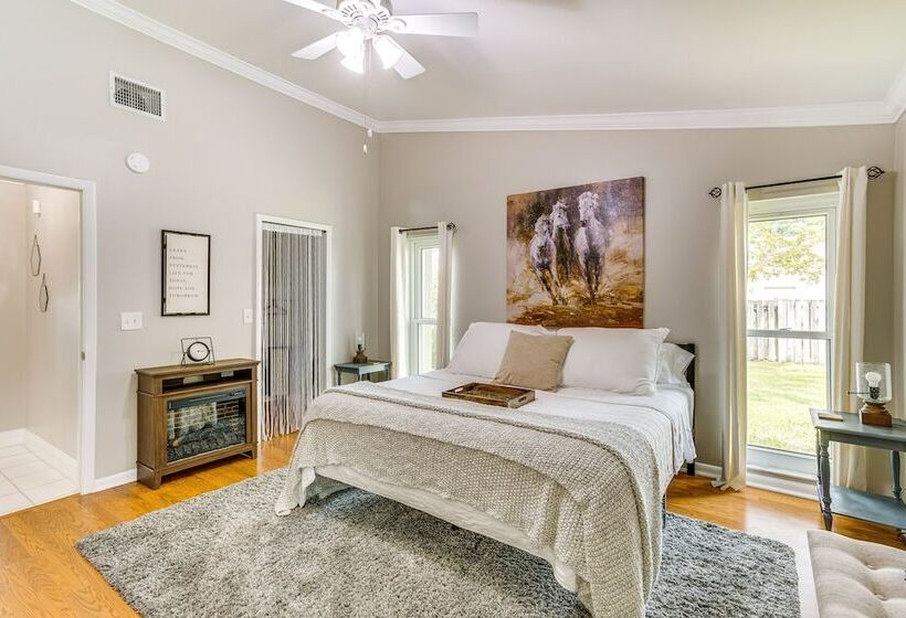 Wellington Vacation Rental: Private Saltwater Pool