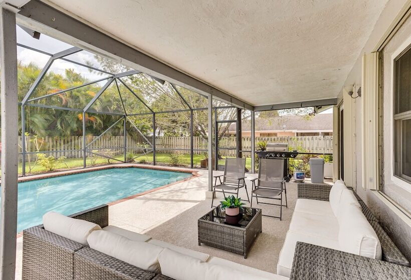 Wellington Vacation Rental: Private Saltwater Pool