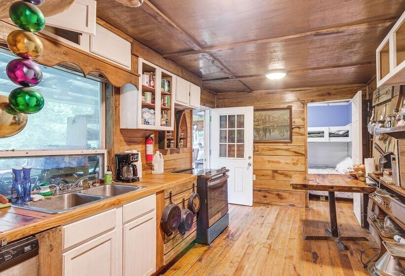 Wesson Cabin W/ Private Beach, Fishing & Hiking!