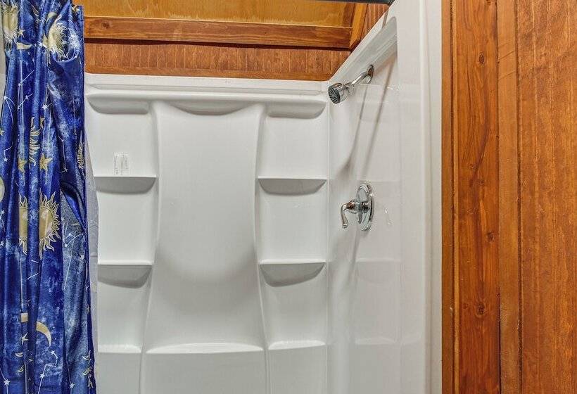 Wesson Cabin W/ Private Beach, Fishing & Hiking!