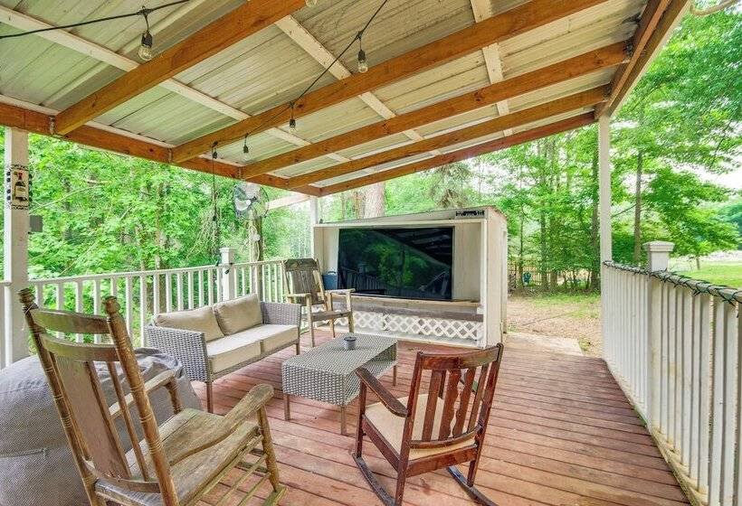 Wesson Cabin W/ Private Beach, Fishing & Hiking!