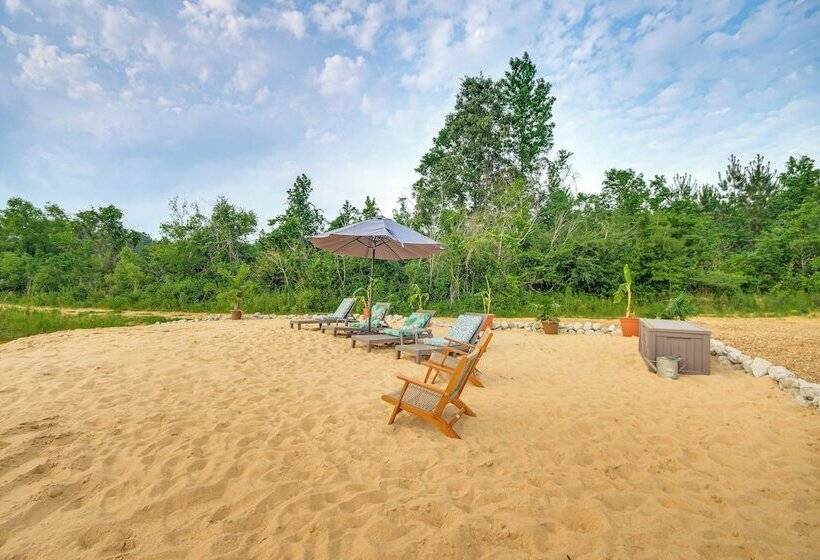 Wesson Cabin W/ Private Beach, Fishing & Hiking!