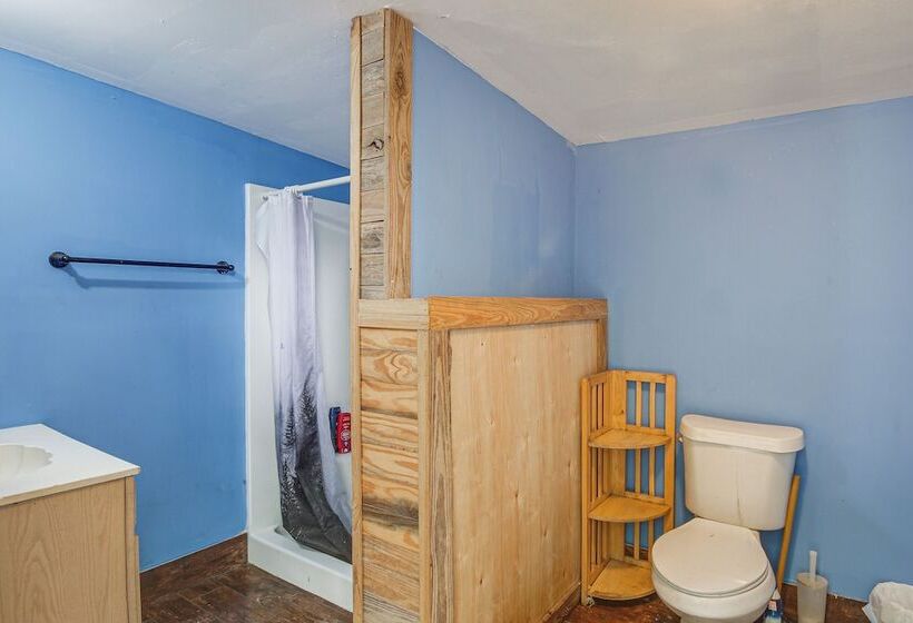 Wesson Cabin W/ Private Beach, Fishing & Hiking!