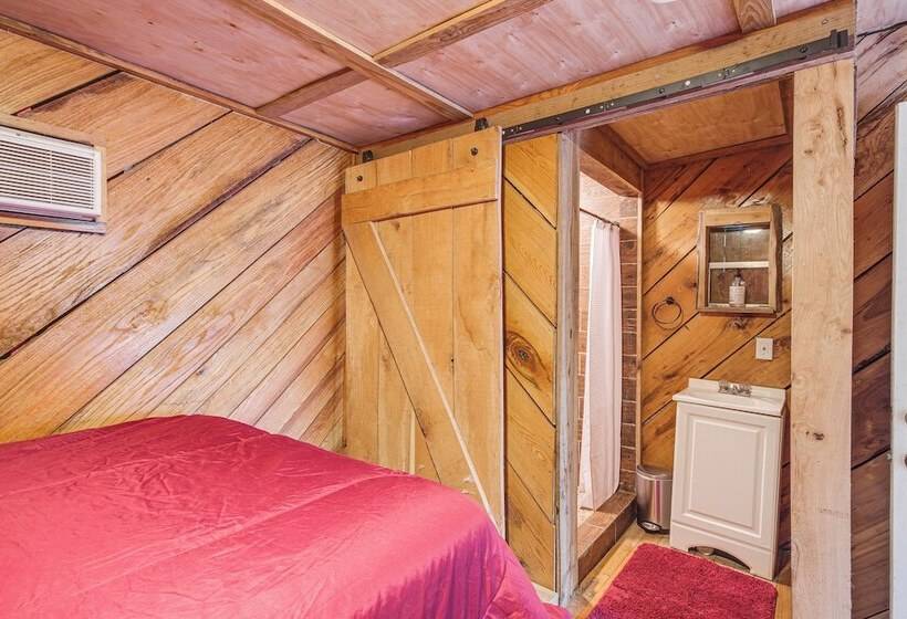 Wesson Cabin W/ Private Beach, Fishing & Hiking!