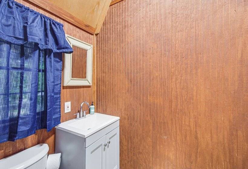 Wesson Cabin W/ Private Beach, Fishing & Hiking!