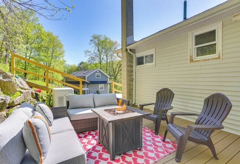 West Milford Home Near Lake   Swim, Kayak & More!