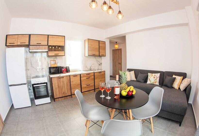 White Cave Villas Residence