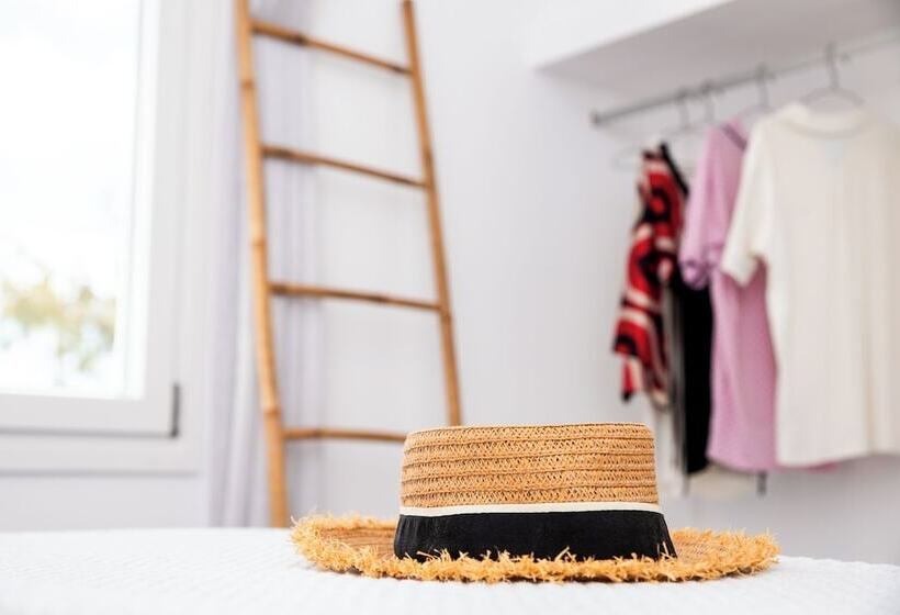 White Cave Villas Residence