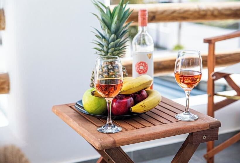 White Cave Villas Residence