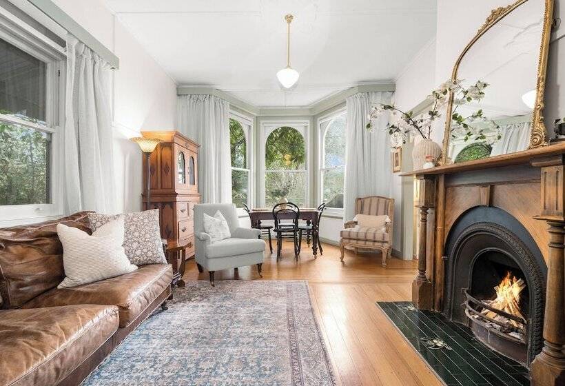 Woolrich Cottage At Woolrich Estate