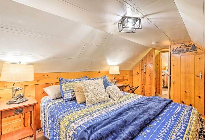 Wrightwood Cabin W/ Cozy Interior!