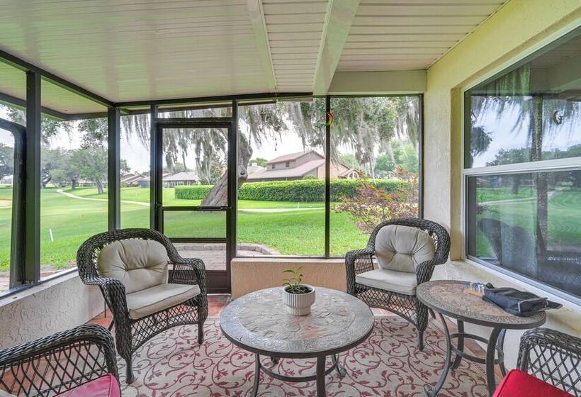 Zephyrhills Home   Lanai & Grill, Near Theme Parks