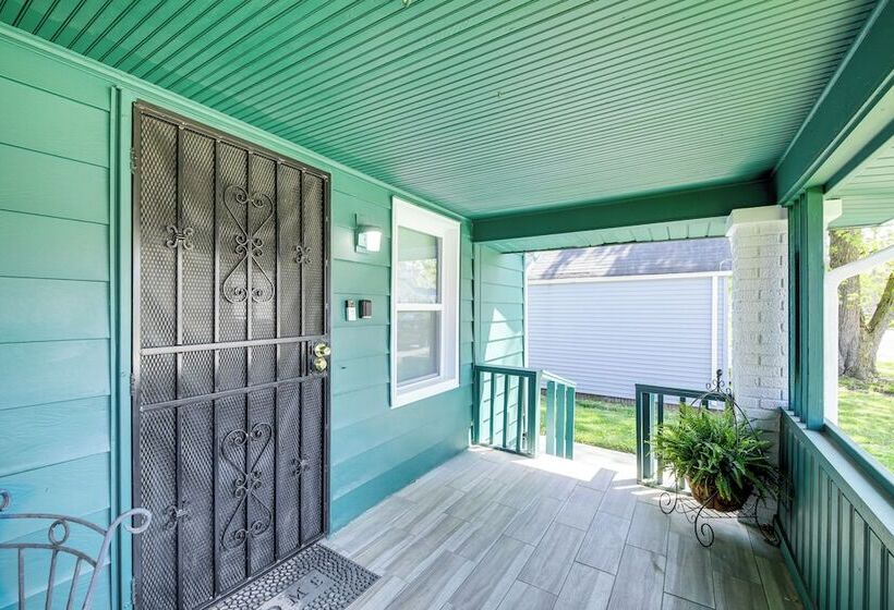 1925 Bungalow Style Home ~ 2 Mi To Downtown Indy!