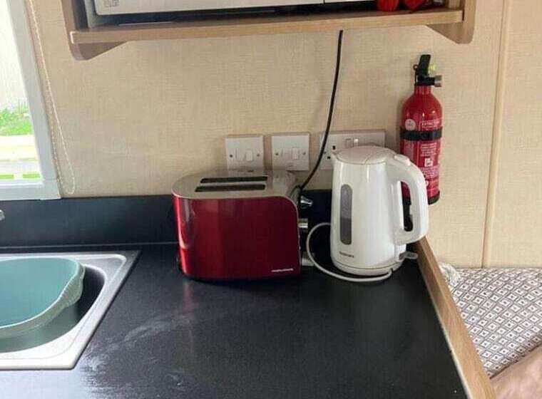 2 Bed Caravan In Mablethorpe Sea Front Location