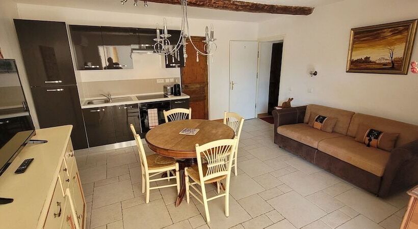 Apparthôtel De 45 M2 Baigné De Lumière