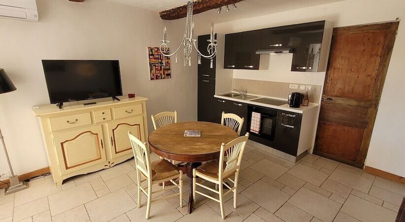 Apparthôtel De 45 M2 Baigné De Lumière