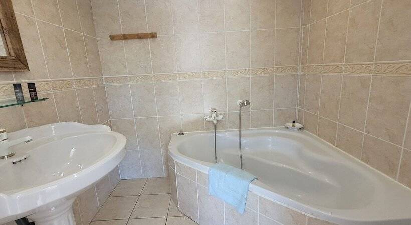 Apparthôtel De 45 M2 Baigné De Lumière