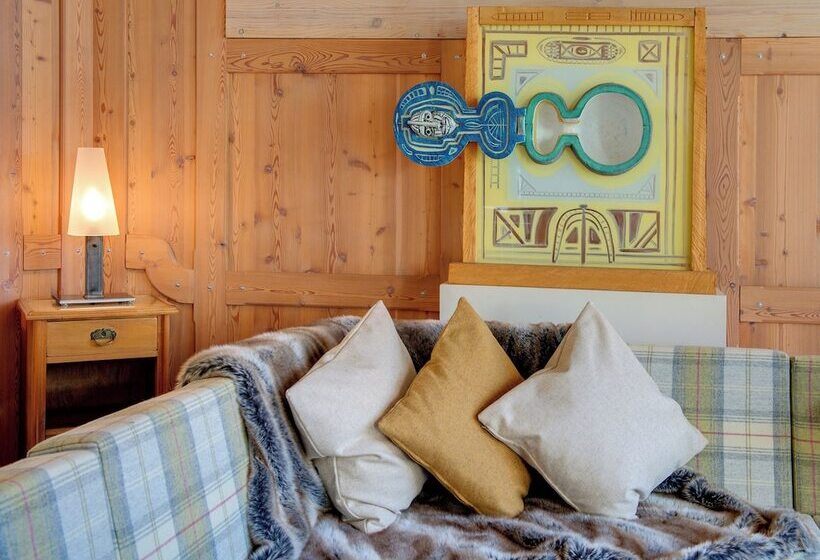 Backstage Hotel Serviced Apartments