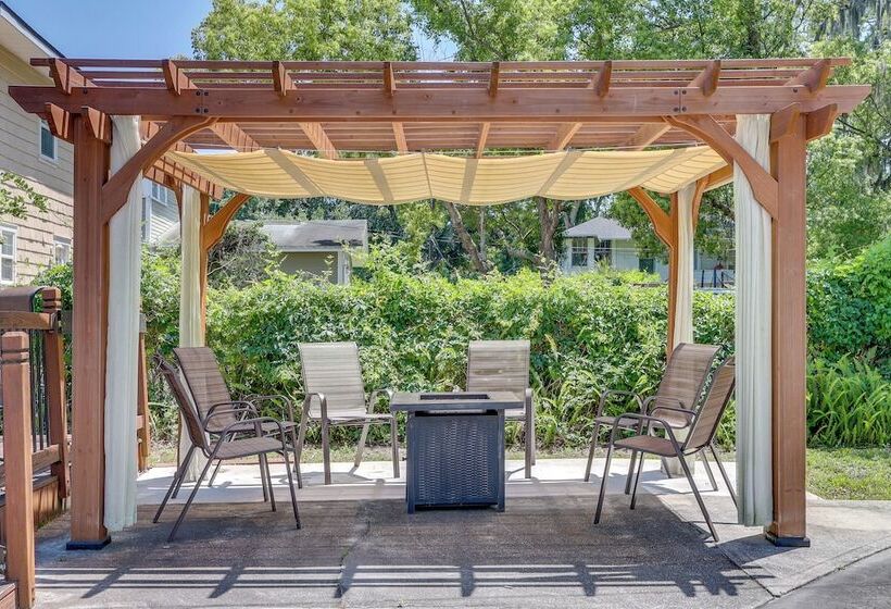 Beautiful Jacksonville Home: Walkable Location!