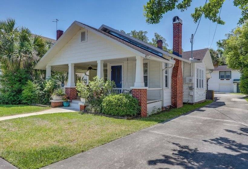 Beautiful Jacksonville Home: Walkable Location!