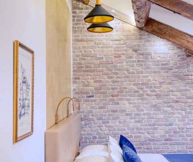 تختخواب و صبحانه Oblivion Luxury Rooms