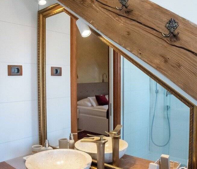 تختخواب و صبحانه Oblivion Luxury Rooms